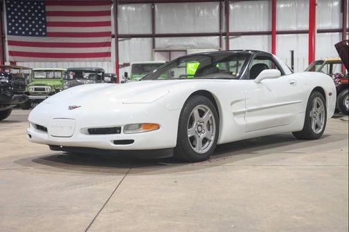 White 1998 Chevrolet Corvette Base