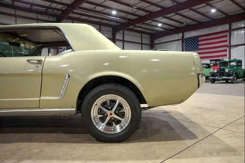 1965 Ford Mustang Base