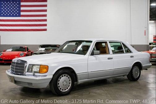 1991 Mercedes-Benz S-Class 560SEL