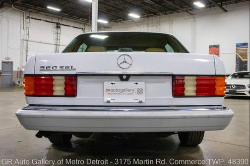 1991 Mercedes-Benz S-Class 560SEL