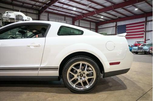 2009 Ford Shelby GT500 Base
