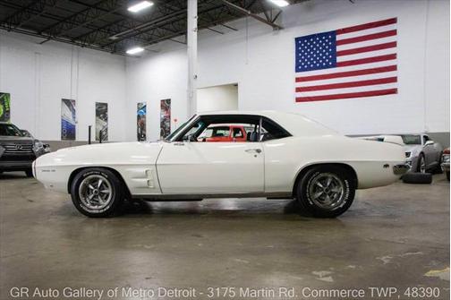 1969 Pontiac Firebird