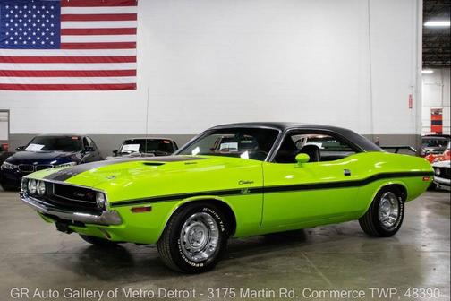 Sublime Green 1970 Dodge Challenger Base