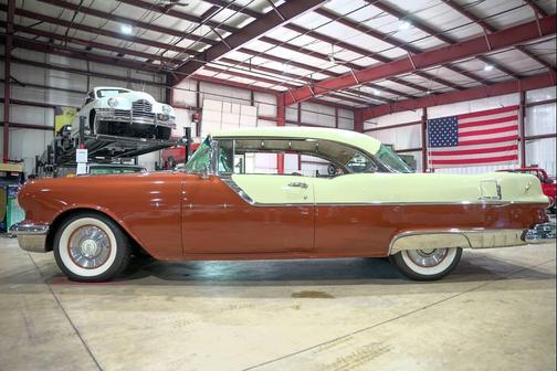 1955 Pontiac Star Chief 
