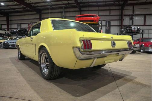 1965 Ford Mustang Base