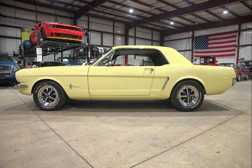 1965 Ford Mustang Base