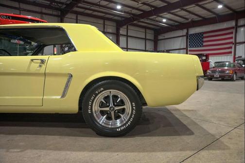 1965 Ford Mustang Base