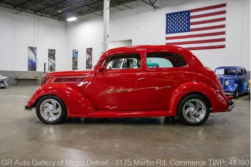 1937 Ford Tudor