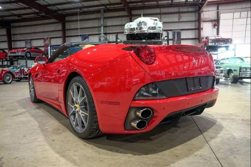 2013 Ferrari California Base