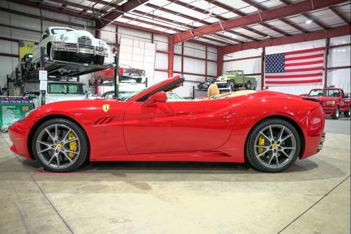 2013 Ferrari California Base