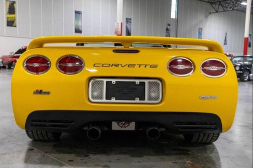 2001 Chevrolet Corvette Base