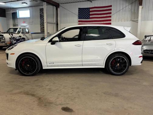 White 2016 Porsche Cayenne GTS