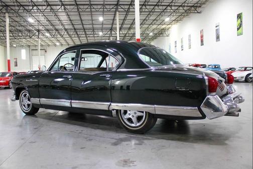 1953 Kaiser Manhattan 