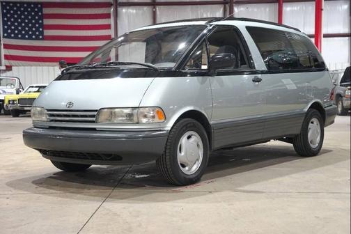 1992 Toyota Previa LE 3dr Mini Van