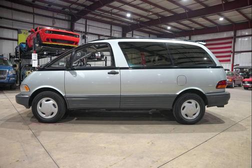 1992 Toyota Previa LE 3dr Mini Van