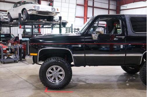 1987 GMC Jimmy Base 2dr 4WD SUV