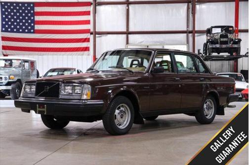 1983 Volvo 240 GL 4dr Sedan