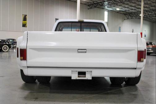 1988 Chevrolet Pickup Truck Base