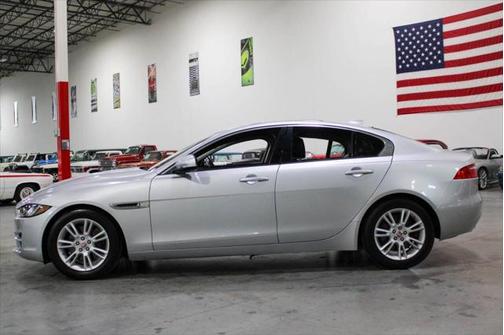 2018 Jaguar XE 25t Premium 4dr Sedan