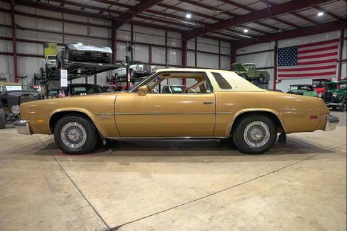 1977 Oldsmobile Cutlass Supreme Base