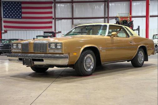 1977 Oldsmobile Cutlass Supreme Base