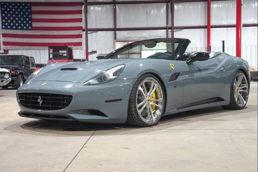 2010 Ferrari California Base