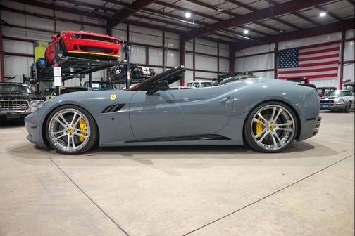 2010 Ferrari California Base