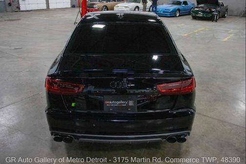 Brillantschwarz 2016 Audi S6 4.0T