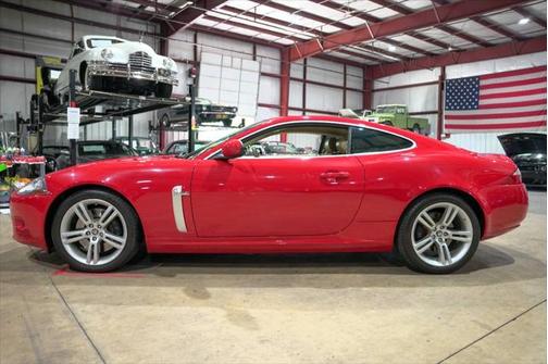 2007 Jaguar XKR Base