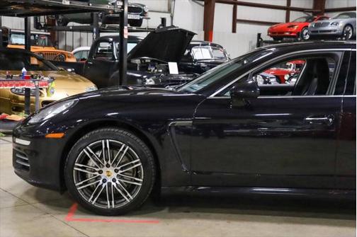 2016 Porsche Panamera 4S