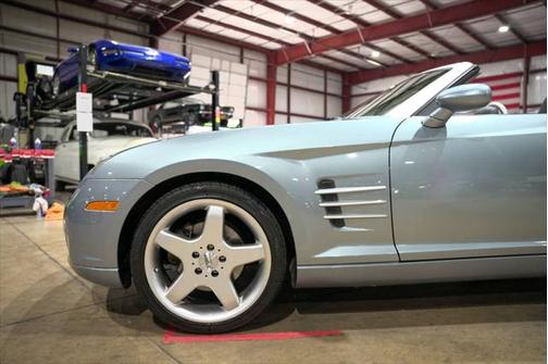 2005 Chrysler Crossfire Base