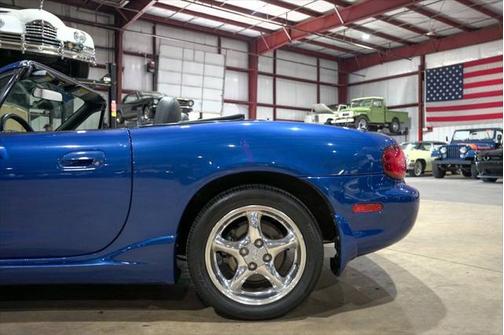 1999 Mazda MX-5 Miata 10th Anniversary 2dr Convertible