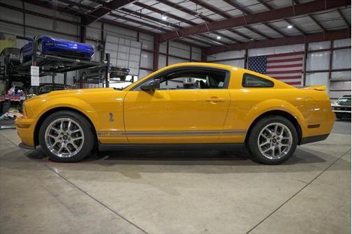2007 Ford Shelby GT500 Base