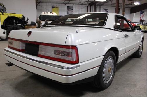 1990 Cadillac Allante Base 2dr Convertible
