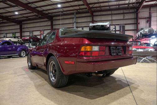 1984 Porsche 944 Base 2dr Hatchback