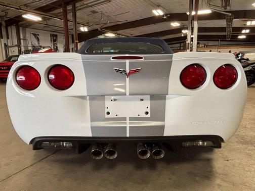 White 2013 Chevrolet Corvette 427