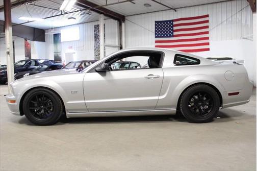 2006 Ford Mustang GT Premium