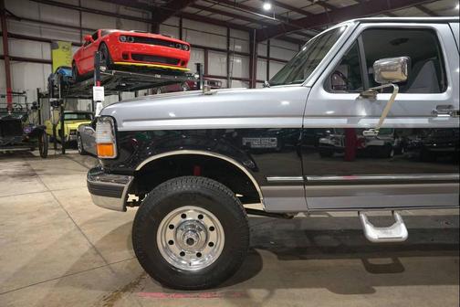 Black 1997 Ford F-250 XLT SuperCab H/D
