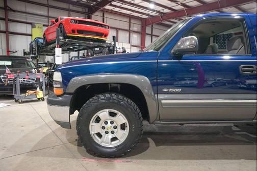 Blue 1995 Chevrolet 1500 K1500 Silverado 2dr 4WD Extended Cab SB