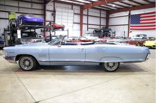 1965 Pontiac Catalina 2 + 2