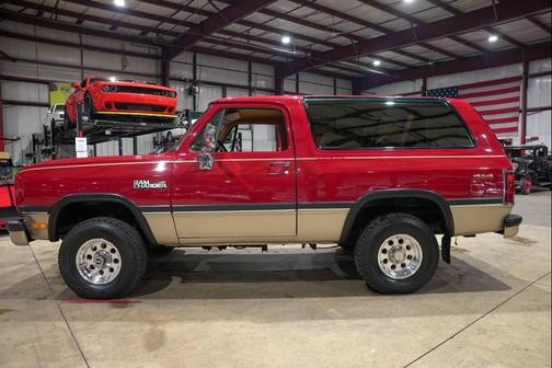 1992 Dodge Ramcharger 150 Canyon Sport 2dr 4WD SUV