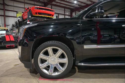 2018 Cadillac Escalade ESV Luxury