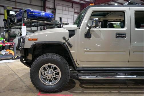 2005 Hummer H2 Base