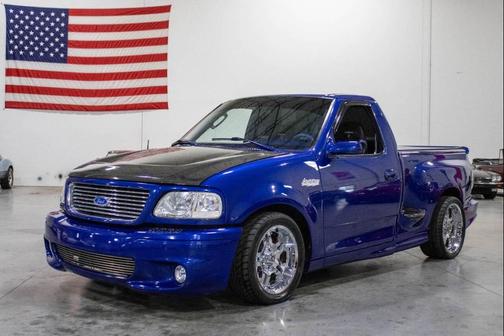 2004 Ford F-150 Base 2dr Regular Cab Rwd Flareside SB