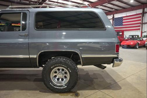 Gray 1987 Chevrolet Suburban V10 4dr 4WD SUV