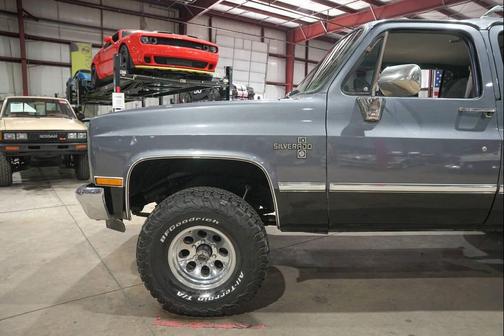 Gray 1987 Chevrolet Suburban V10 4dr 4WD SUV