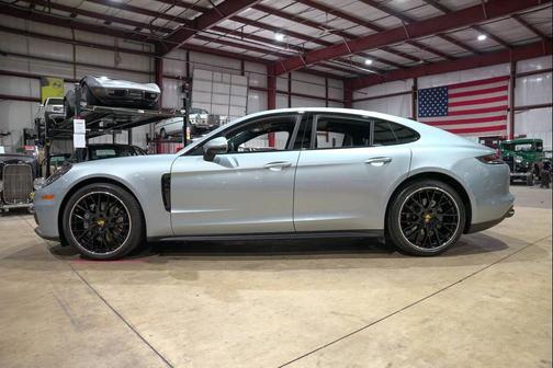 2018 Porsche Panamera 4S