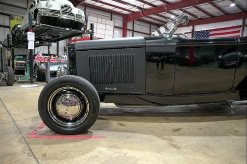 1932 Ford Roadster 