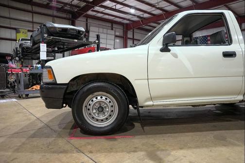 1992 Toyota Pickup Truck Base 2dr Standard Cab SB