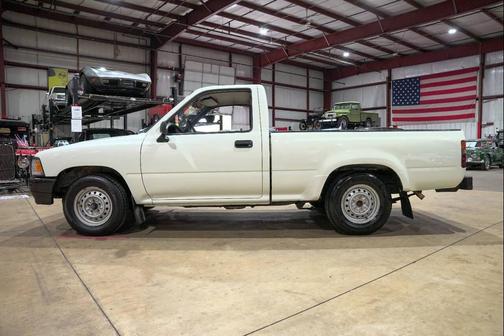 1992 Toyota Pickup Truck Base 2dr Standard Cab SB